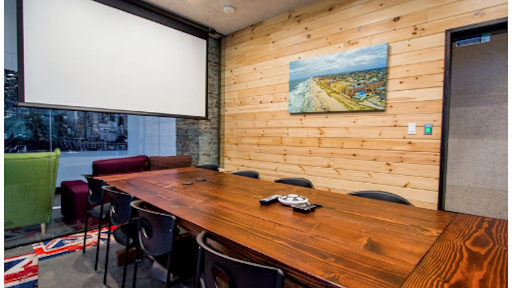 Premium Conference Room - Thumbnail 3