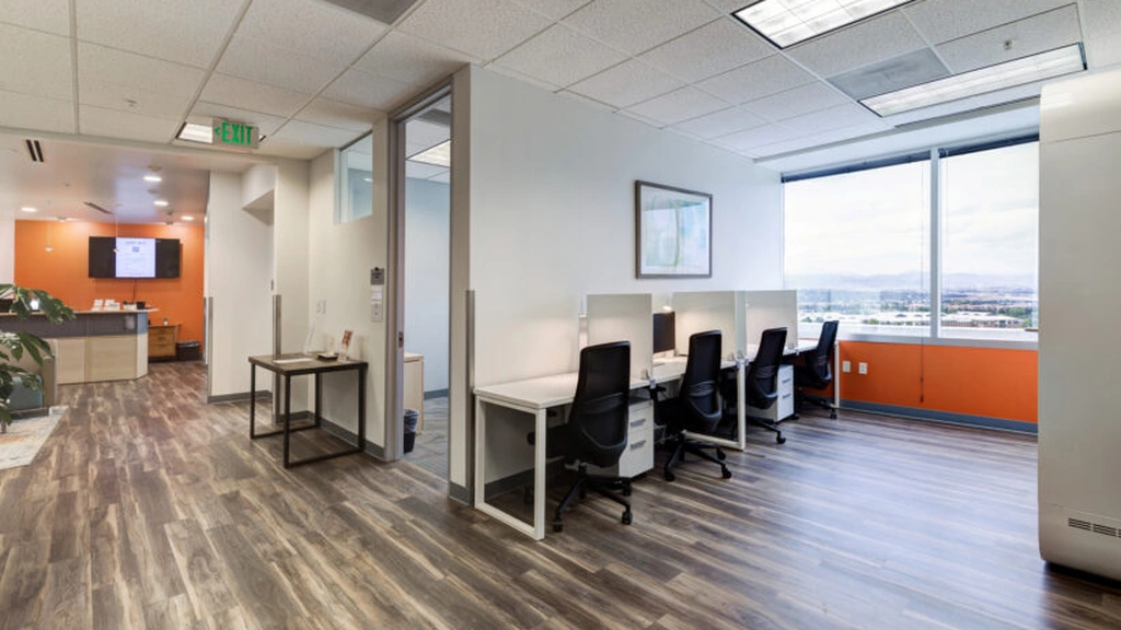 Office Evolution: 11001 W 120th Avenue, Suite 400, Broomfield, CO 80021, USA - Thumbnail 2