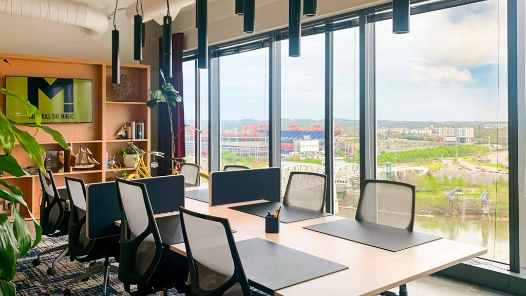 Spaces USA: 222 2nd Avenue South, 17th Floor, Nashville, TN, 37201, USA - Thumbnail 2
