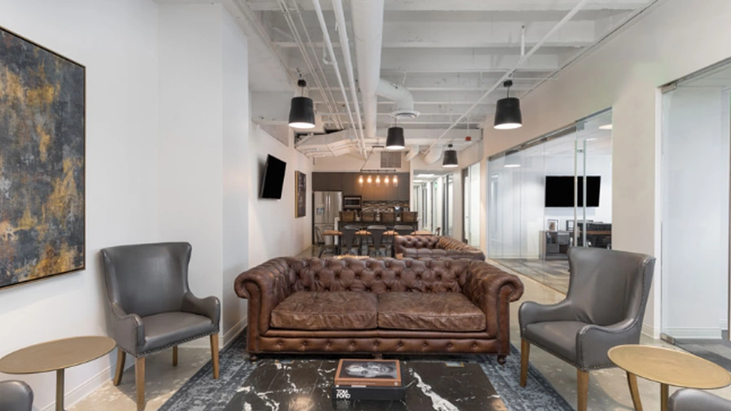 Premier Workspaces - BH3 - Beverly Hills: 9171 Wilshire Boulevard, Suite 500, Beverly Hills CA 90210 - Thumbnail 4