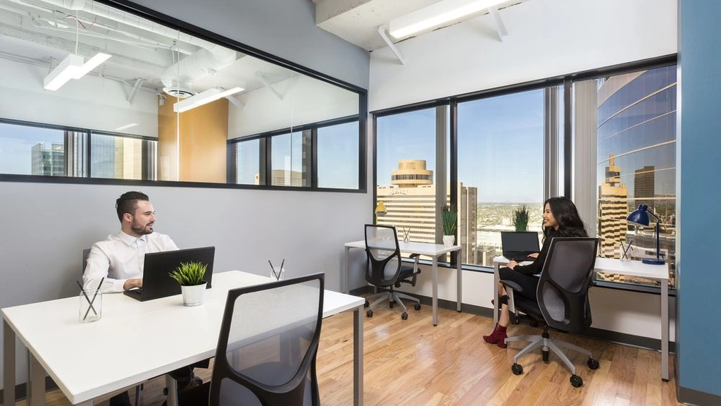 Spaces USA: 2 N Central Avenue, Suite 1800, Phoenix, AZ, 85004, USA - Thumbnail 2