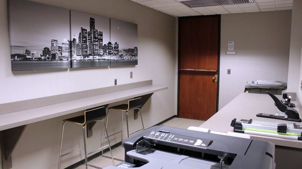 AmeriCenter: 39111 Six Mile Road, Livonia, MI 48152, USA - Thumbnail 4