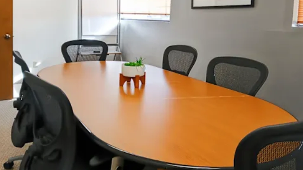 Regus: 3420 E Shea Blvd #200, Phoenix, AZ 85028, United States - Thumbnail 3