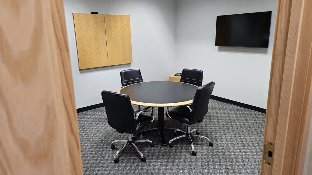 Intelligent Office: 9435 Waterstone Boulevard, Suite 140, Cincinnati, OH 45249, USA - Thumbnail 2