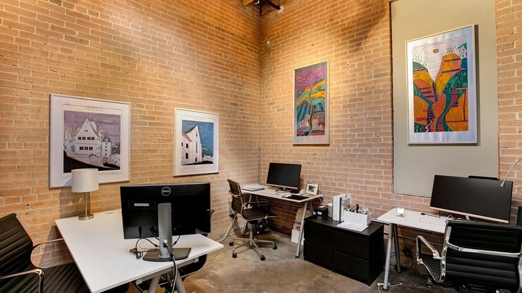 GeniusDen: 3106 Commerce Street, Dallas, TX, USA at GeniusDen in Dallas, Texas — photo 1 of 4