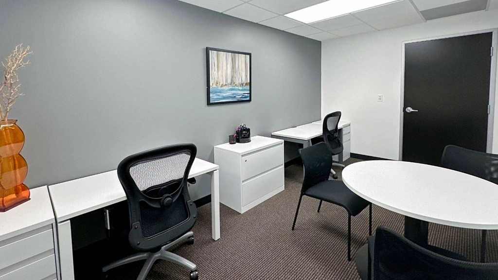 Regus: 120 North Washington Square, Suite 300, Lansing, MI, 48933, USA - Thumbnail 2