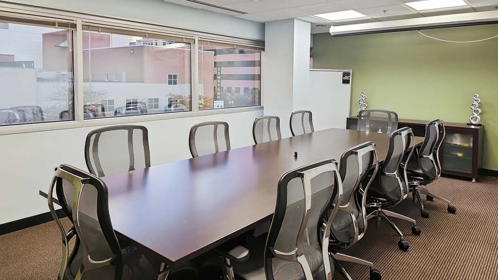 Regus: 120 North Washington Square, Suite 300, Lansing, MI, 48933, USA - Thumbnail 4