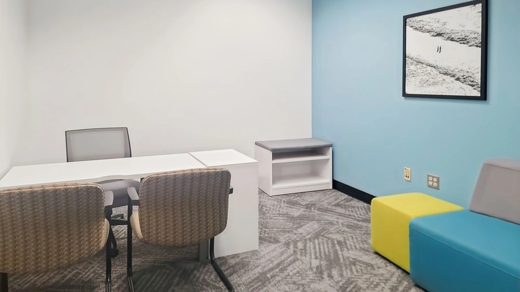 Regus: 545 Metro Place South, Suite 100, Dublin, OH, 43017, USA at Regus: 545 Metro Place South, Suite 100, Dublin, OH, 43017, USA in Dublin, Ohio — photo 1 of 4