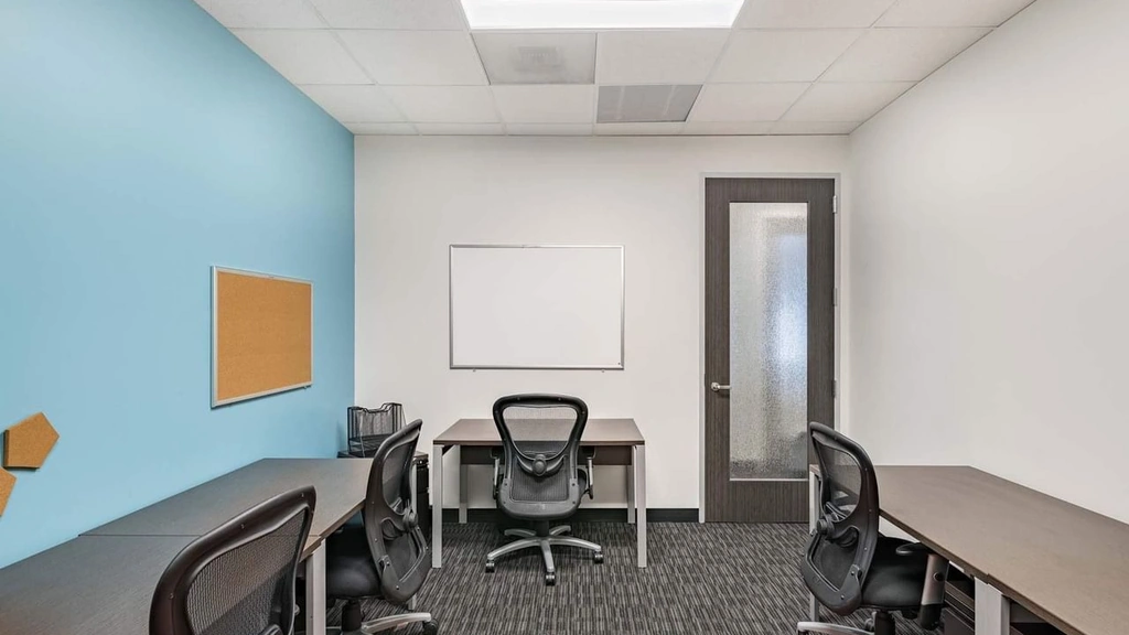 Regus: 6575 West Loop South, Suite 500, Bellaire, TX, 77401, USA - Thumbnail 3