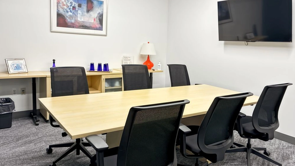 Regus: 101 West Big Beaver Road, 14th floor, Troy, MI, 48084, USA - Thumbnail 3