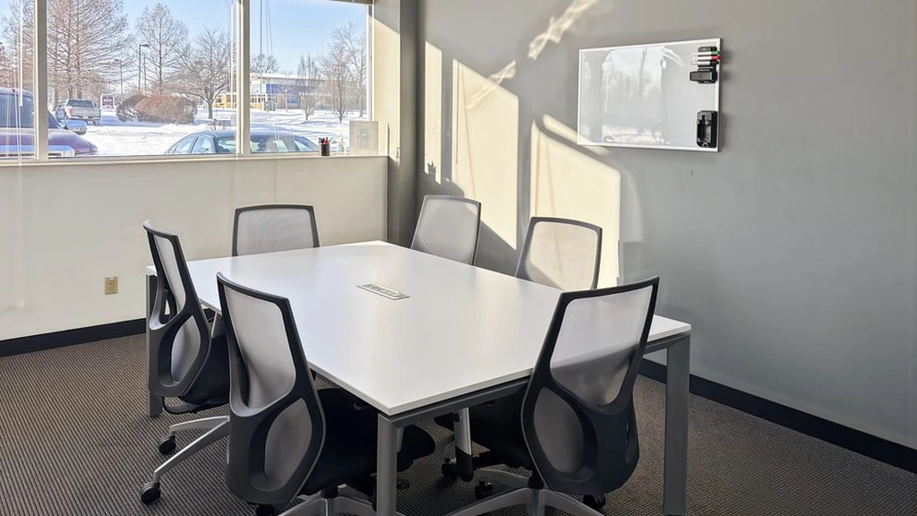 Regus: 1202 Northeast McClain Road, Building 7, Bentonville, AR, 72712, USA - Thumbnail 4