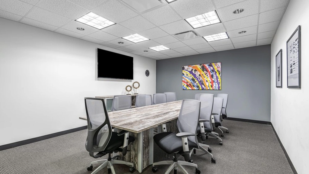 Regus: 101 Arch Street, 8th Floor, Boston, MA, 02110, USA - Thumbnail 3