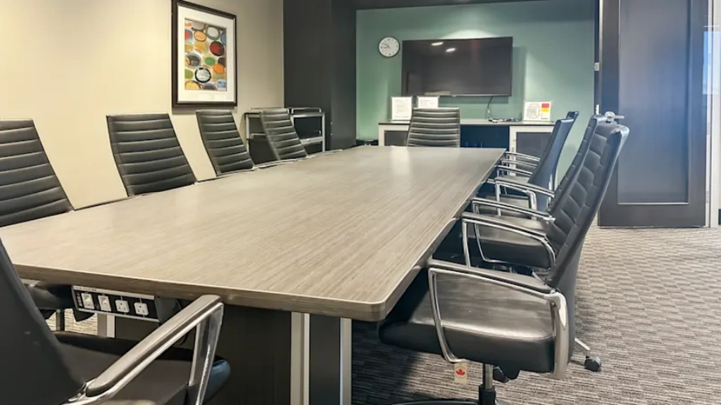 Regus: 421 7th Avenue Southwest, Calgary, AB T2P 4K9, Canada - Thumbnail 4
