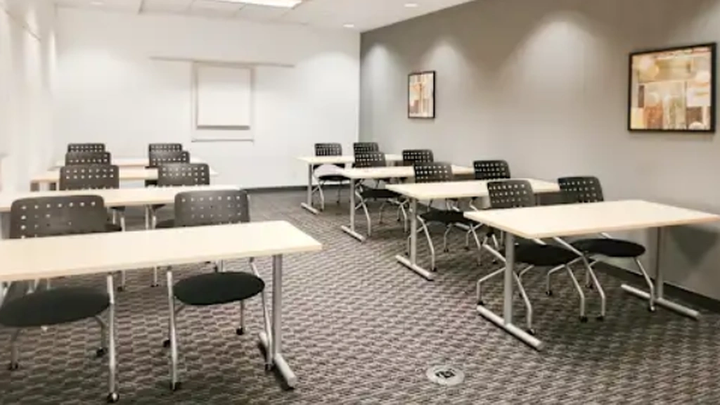 Regus: 7760 France Ave S 11th Floor, Bloomington, MN 55435, United States - Thumbnail 3
