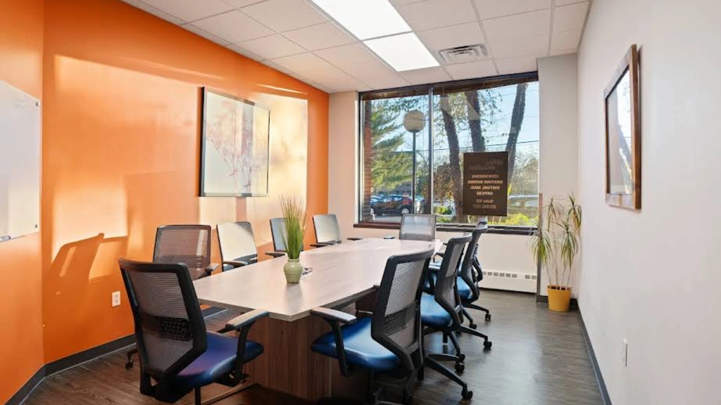 Office Evolution - Hackensack: 2 University Plaza Drive, Suite 100, Hackensack, NJ 07601 - Thumbnail 3