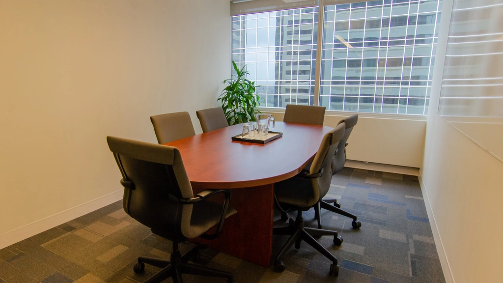 Western Corporate BC - Suncor Energy Centre: 205 5 Avenue SW, Suite 3300, Calgary, AB T2P 4B9, Canada - Thumbnail 3