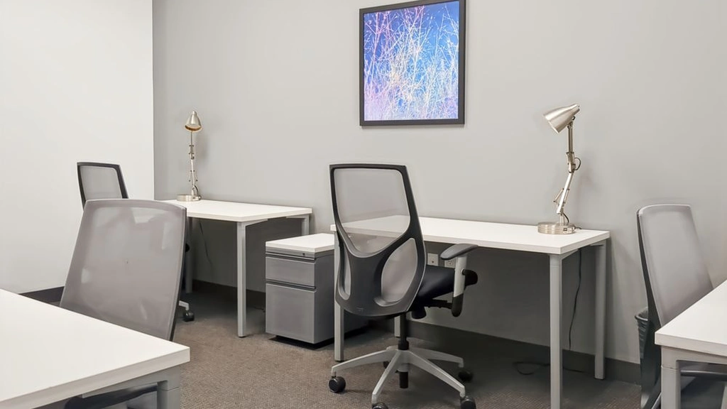 Regus - Galleria: 2598 East Sunrise Boulevard, Suite 2104, Fort Lauderdale, FL, 33304, USA - Thumbnail 2