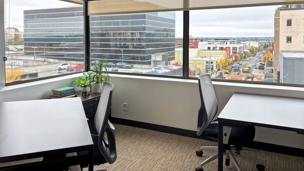 Regus: 1220 Main Street, Suite 400, Vancouver, WA 98660 - Thumbnail 2