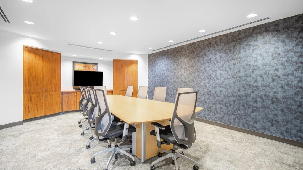Regus - Reston Town Center 1: 11921 Freedom Drive, Suite 550, Reston, VA 20190 - Thumbnail 4