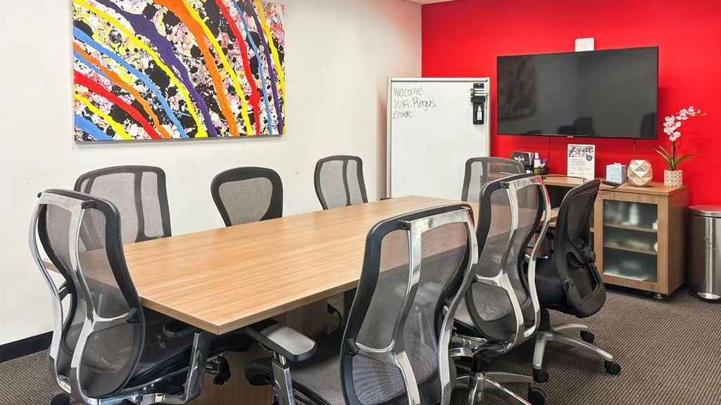 Regus - The Schrafft's Center Power House: 529 Main Street, Suite 200, Charlestown, MA 02129, USA - Thumbnail 4