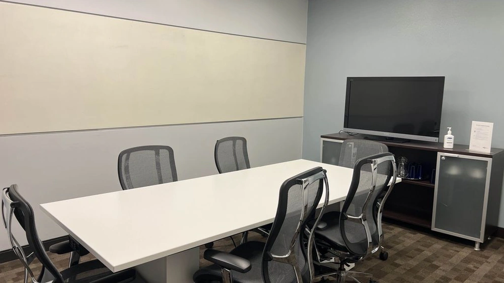 Regus: 101 North Tryon Street, Suite 600, Charlotte, NC, 28202, USA - Thumbnail 4