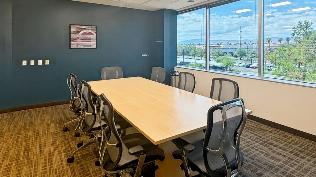 Regus: 7251 West Lake Mead Boulevard, Suite 300, Las Vegas, NV, 89128, USA - Thumbnail 4