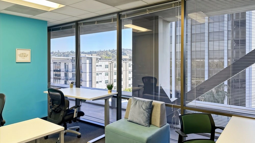 Regus: 15233 Ventura Boulevard, Suite 500, Sherman Oaks, CA, 91403, USA - Thumbnail 2