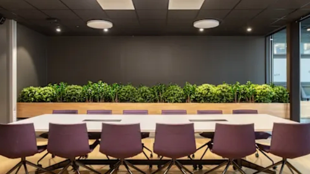 Regus: 601 Carlson Parkway Carlson Center, Suite 1050, Minnetonka, MN, 55305, USA - Thumbnail 2