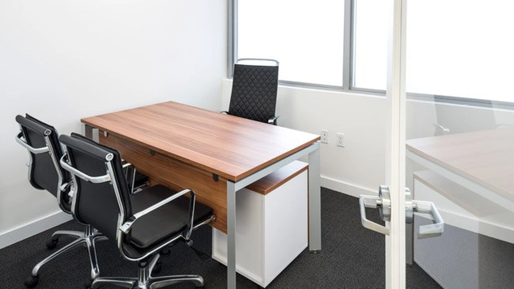 Iconic Workspaces: 150 SE 2nd Avenue, 3rd floor, Miami, FL 33131 - Thumbnail 3