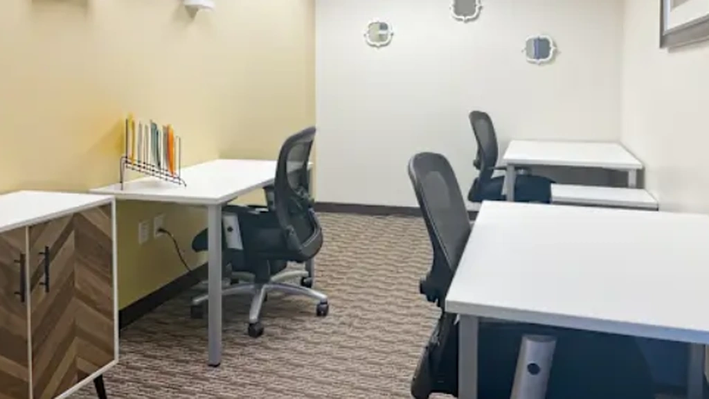Regus: 175 Capital Blvd 4th Floor, Rocky Hill, CT 06067, United States - Thumbnail 2