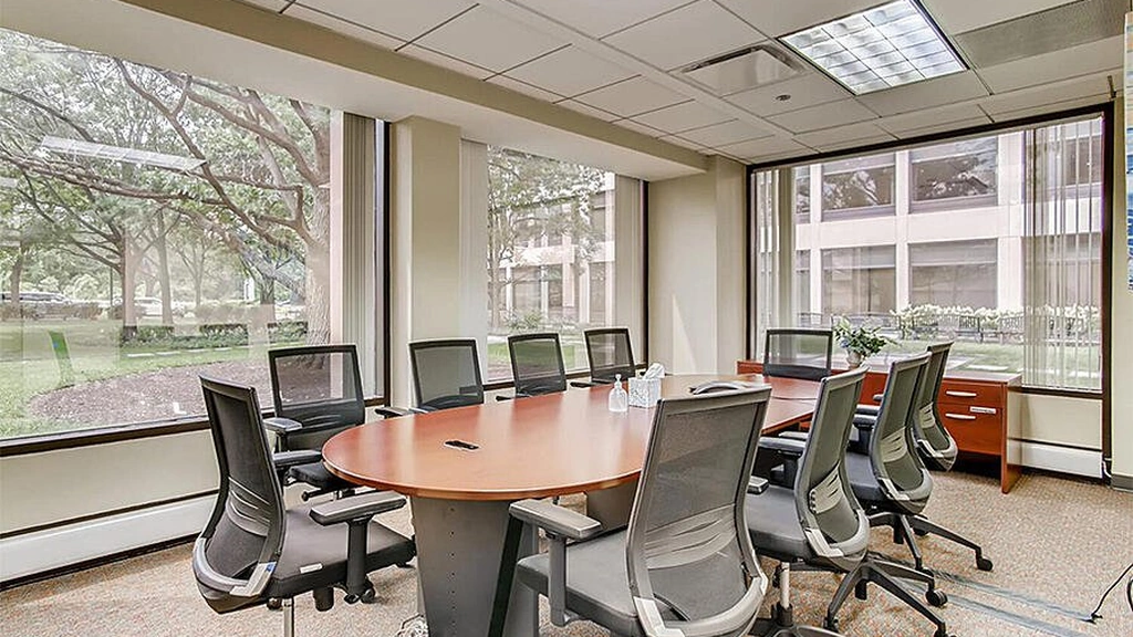 Office Evolution: 8745 West Higgins Road, Suite 110, Chicago, IL 60631 - Thumbnail 4