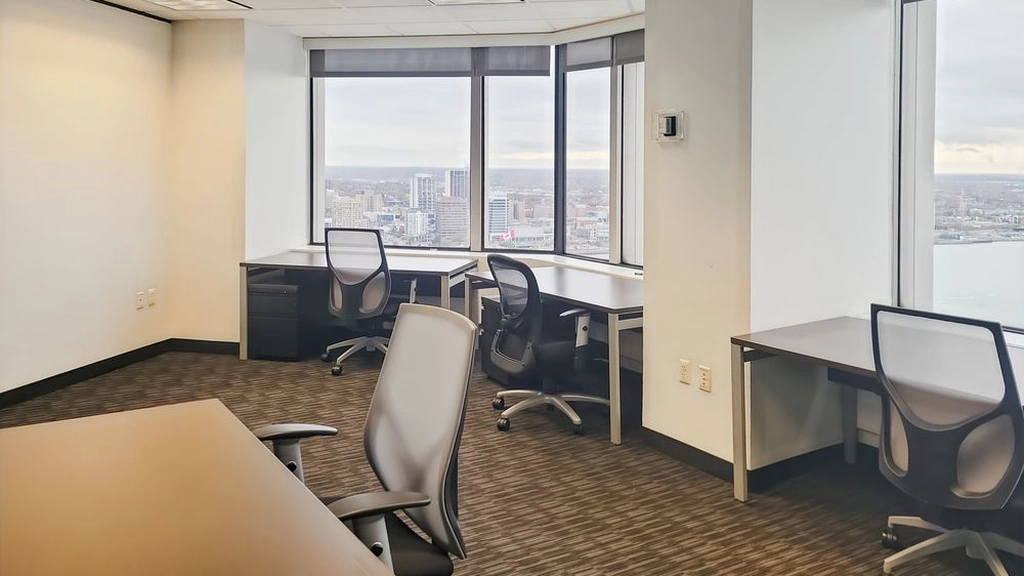 Regus - RenCen: 400 Renaissance Center, Suite 3800, Detroit, MI 48243, USA - Thumbnail 3