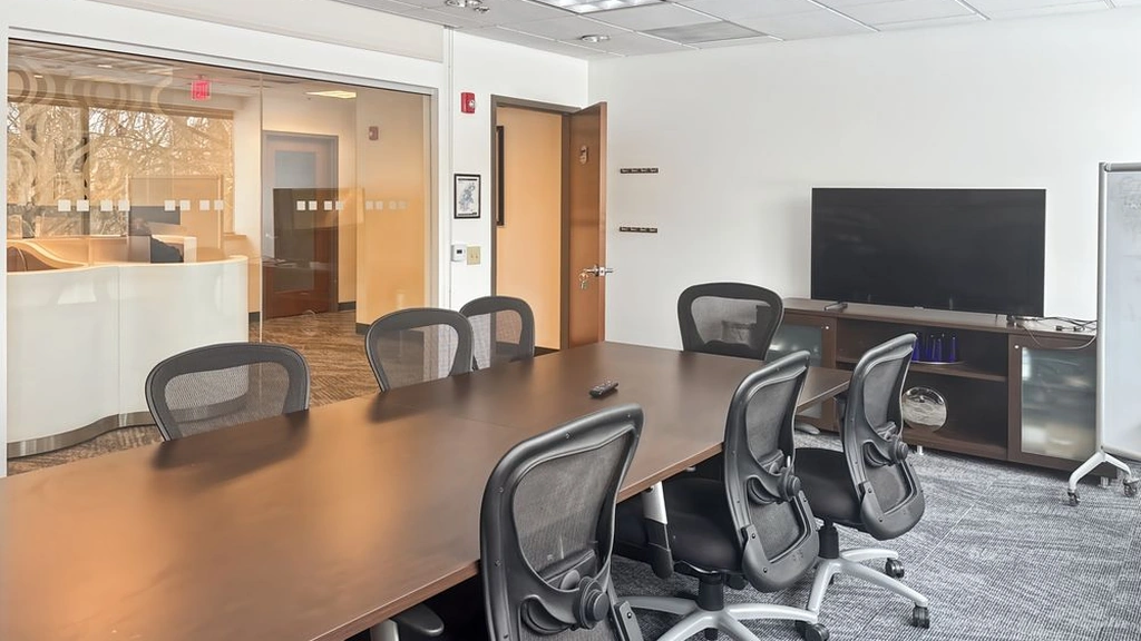 Regus - Newtown Square: 18 Campus Boulevard, Suite 100, Newtown Square, PA, 19073, USA - Thumbnail 4
