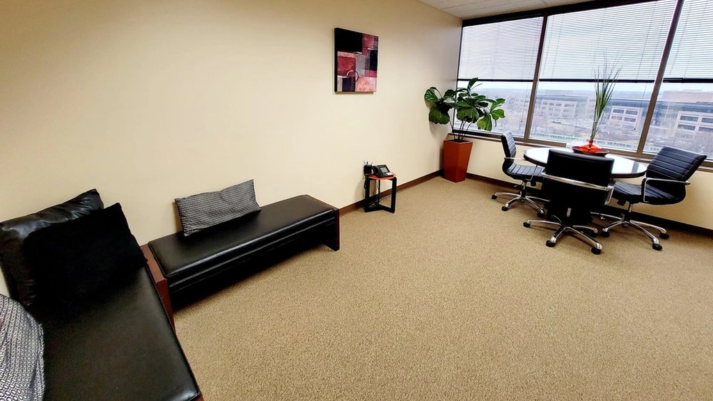 PS Executive Centers - Metro Center V: 655 Metro Place South, Suite 600 Dublin, OH 43017 - Thumbnail 3