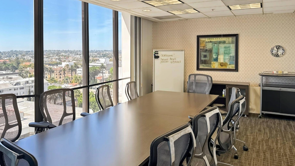 Regus - Wilshire Beverly Hills: 8383 Wilshire Boulevard Beverly Grove, Suite 800, Beverly Hills, CA, 90211, USA - Thumbnail 2