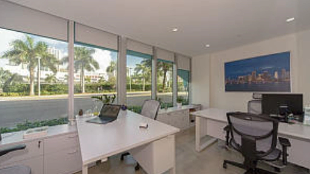 CityDesk: 350 S Miami Ave Ste-A. Miami FL 33130 - Thumbnail 2