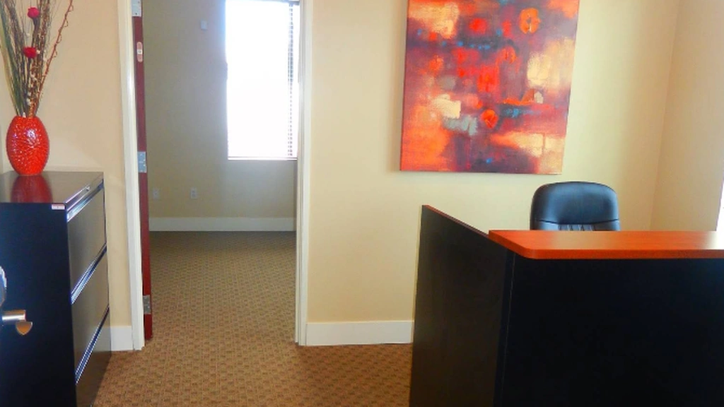 Harmon Business Center: 4525 South Sandhill Road, Las Vegas, Nevada 89121, USA - Thumbnail 4