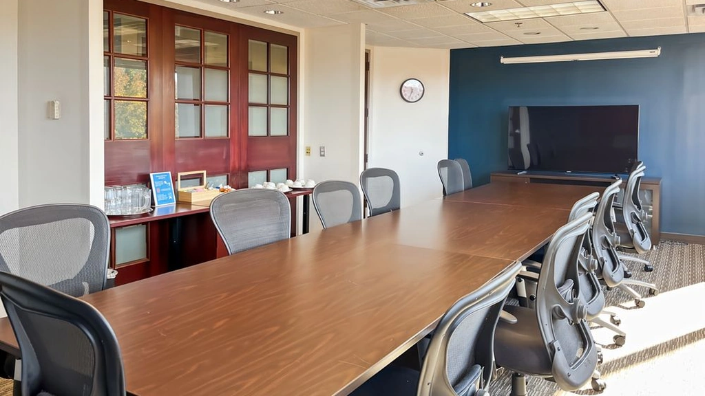 Regus - Newtown Center: 41 University Drive Silver Lake Executive Campus, Suite 400, Newtown, PA, 18940, USA - Thumbnail 3