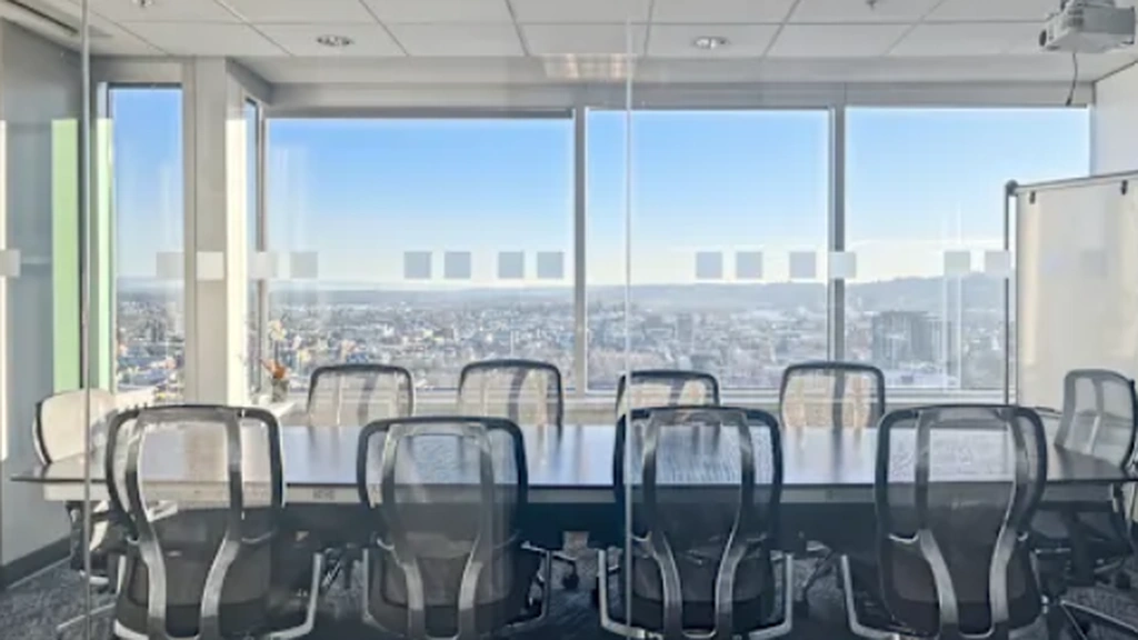 Regus: Liberty Centre, 650 NE Holladay St Suite 1600, Portland, OR 97232, United States - Thumbnail 3
