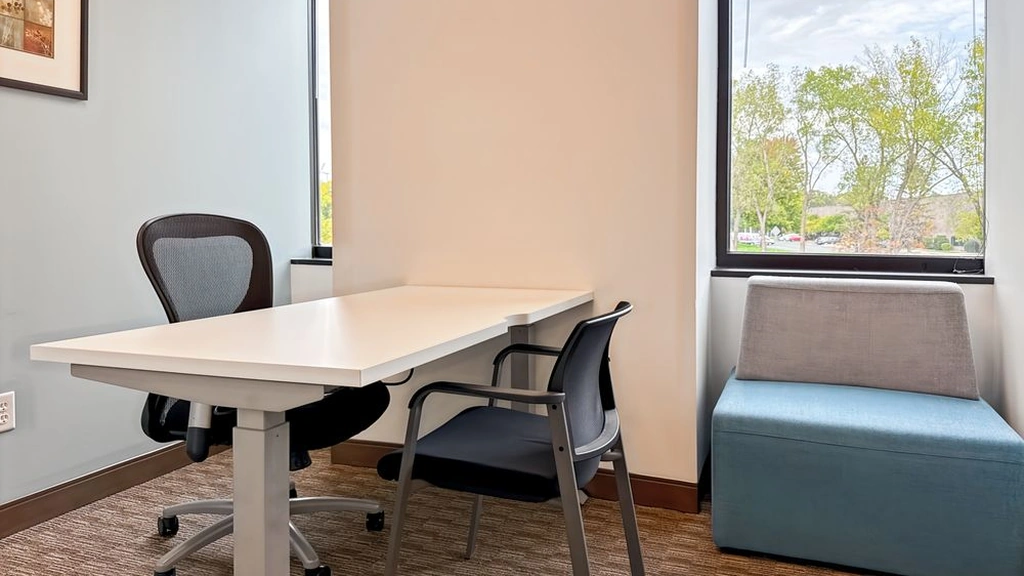 Regus - Grand Oak 1: 860 Blue Gentian Road, Suite 200, Eagan, MN, 55121, USA - Thumbnail 3