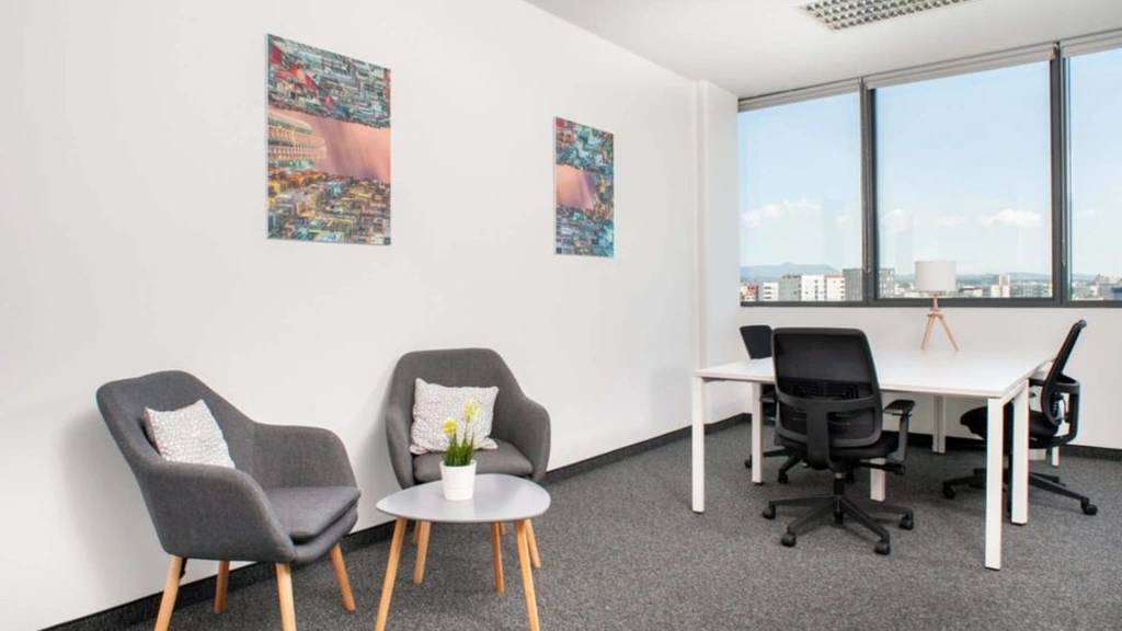 Regus - Bellefield Office Park: 1400 112th Ave SE, Suite 100, Bellevue, WA 98004, USA - Thumbnail 4