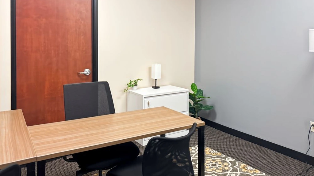 Regus - ELW Building: 4400 Northeast 77th Avenue ELW Building, Suite 275, Vancouver, WA, 98662, USA at Regus - ELW Building: 4400 Northeast 77th Avenue ELW Building, Suite 275, Vancouver, WA, 98662, USA in Vancouver, Washington — photo 1 of 4