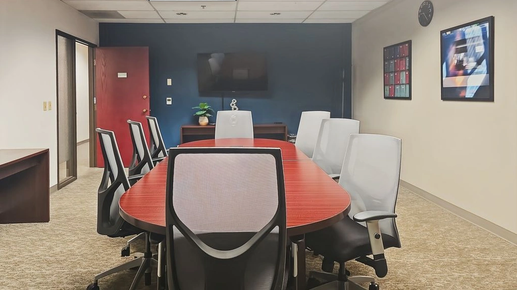 Regus - Clackamas: 10121 Southeast Sunnyside Rd, Suite 300, Clackamas, OR, 97015, USA - Thumbnail 4