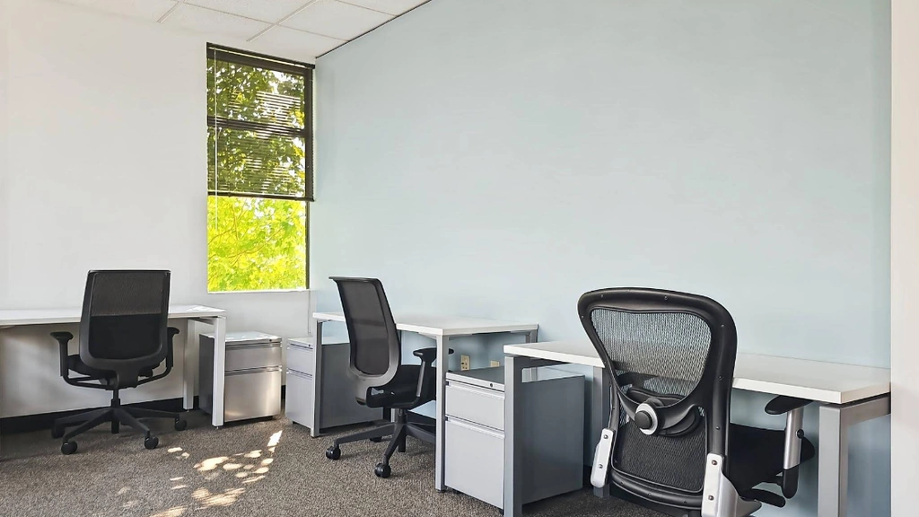 Regus - Cornell West: 1500 Northwest Bethany Boulevard Five Oaks, Suite 200, Beaverton, OR, 97006, USA - Thumbnail 4