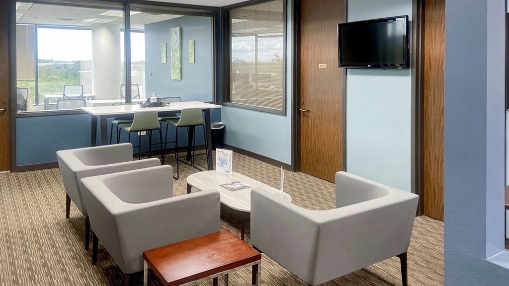 Regus - Bryan - Galleria Village: 1716 Briarcrest Drive, 3rd Floor, Bryan, TX, 77802, USA - Thumbnail 2