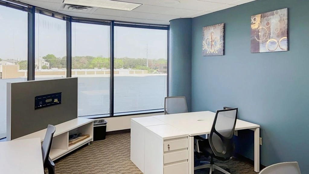 Regus - Bryan - Galleria Village: 1716 Briarcrest Drive, 3rd Floor, Bryan, TX, 77802, USA - Thumbnail 4