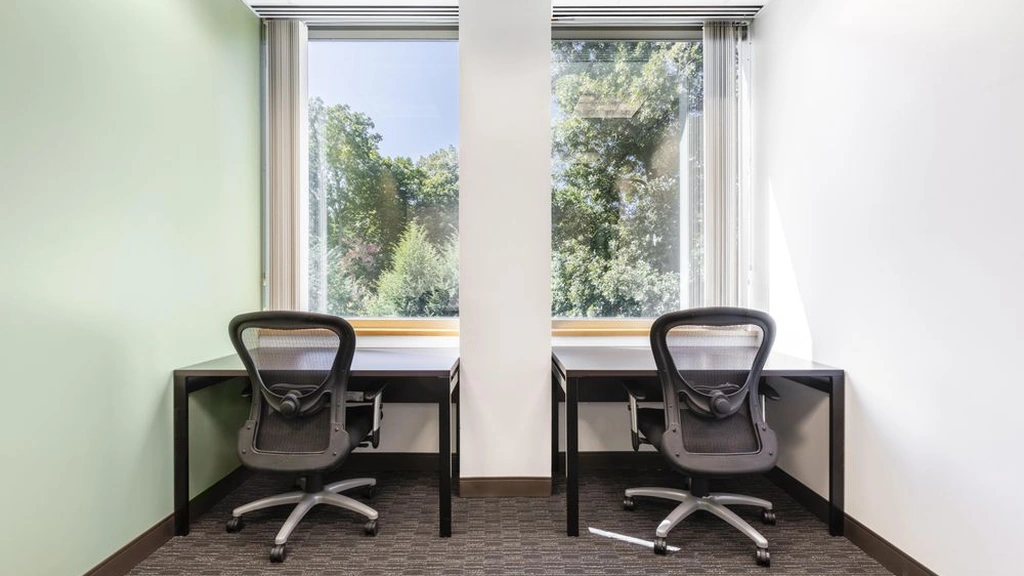 Regus - Eagleview Corporate Center: 600 Eagleview Blvd, Suite 300 Exton, PA 19341 - Thumbnail 4