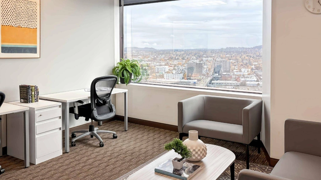 Regus - US Bancorp Tower: 111 Southwest Fifth Avenue Downtown Portland, Suite 3150, Portland, OR, 97204, USA - Thumbnail 4