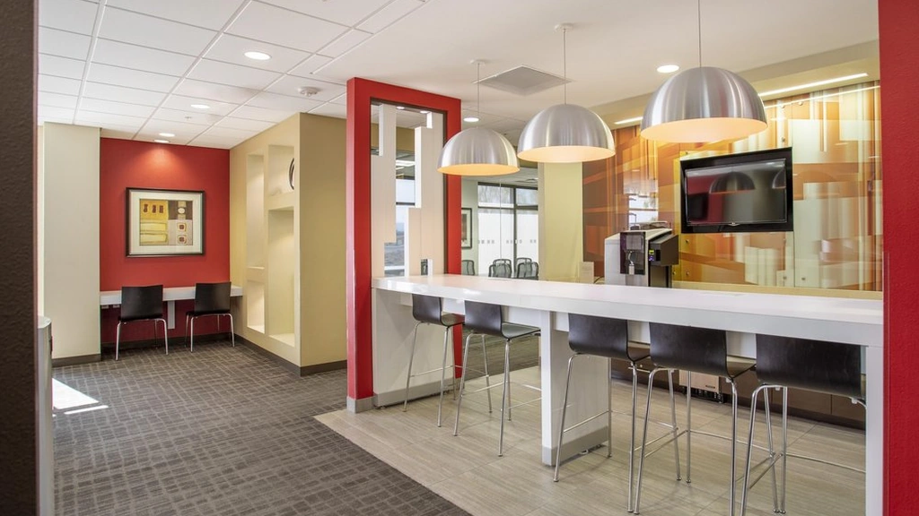 Regus: 7455 Arroyo Crossing Spring Valley, Suite 220, Las Vegas, NV, 89113 - Thumbnail 2