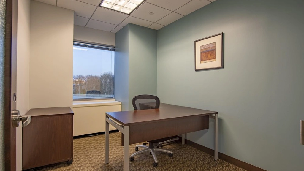 Regus - Willow Oaks II: 8280 Willow Oaks Corporate Drive Suite 600, Fairfax, VA, 22031 - Thumbnail 2